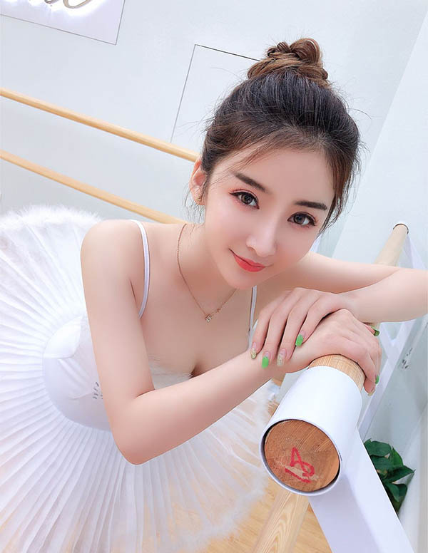 迪拜外围模特经纪人